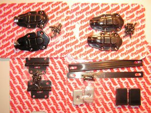 Fixtures and fittings for the guitar case